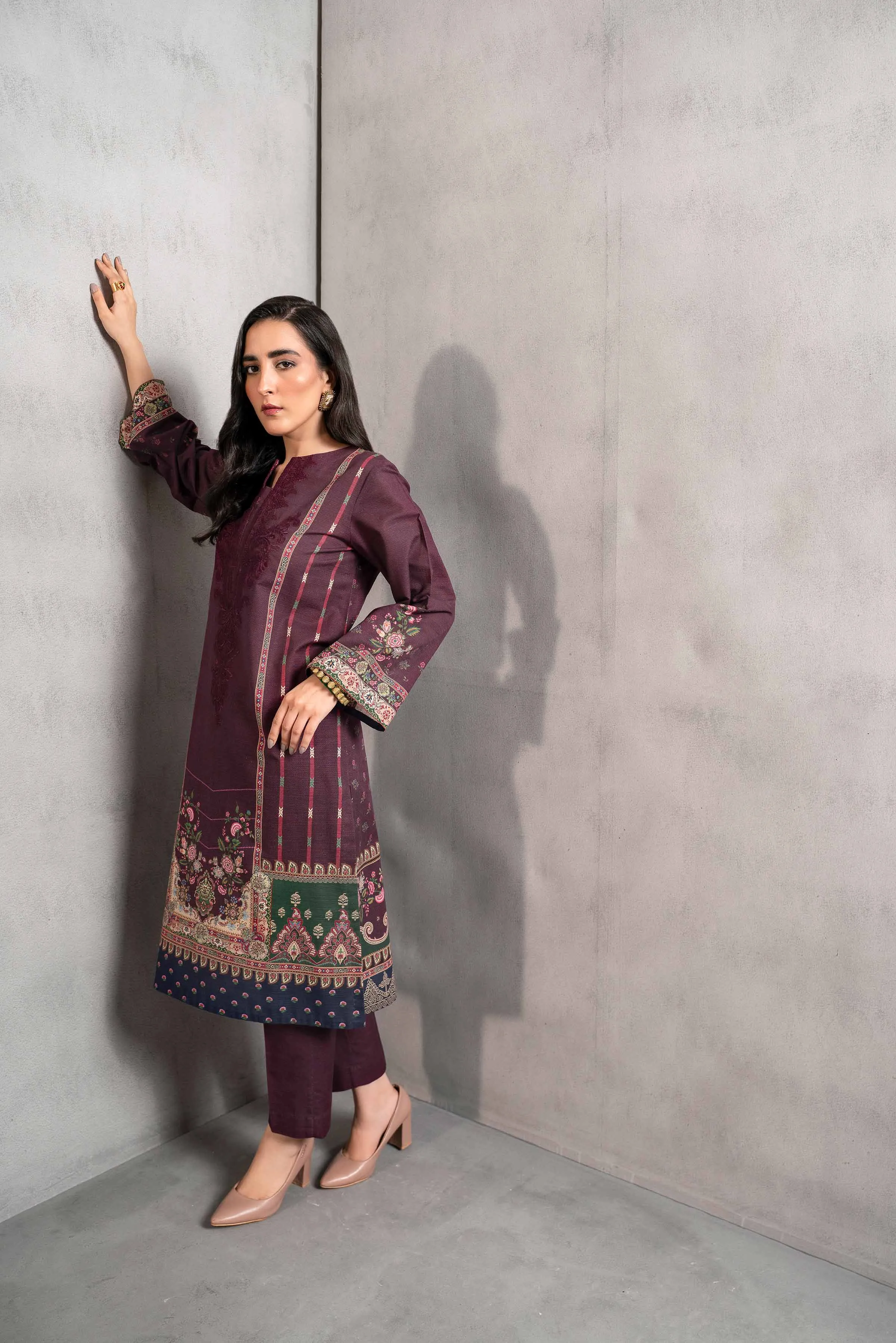 2 Piece - Digital Printed Embroidered Suit - 42303292