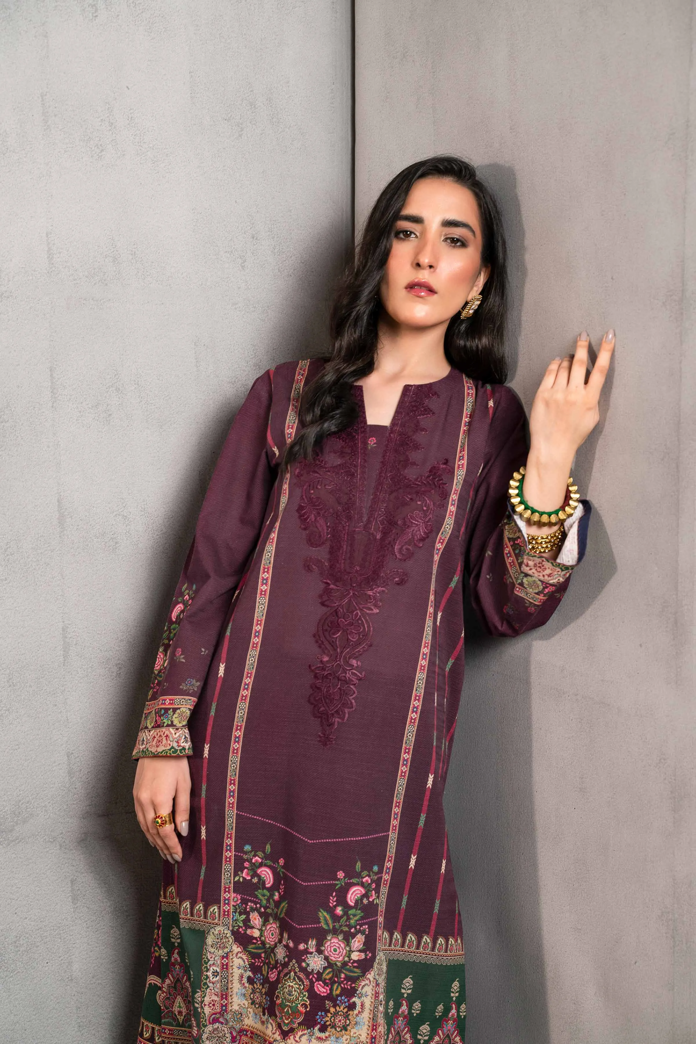 2 Piece - Digital Printed Embroidered Suit - 42303292