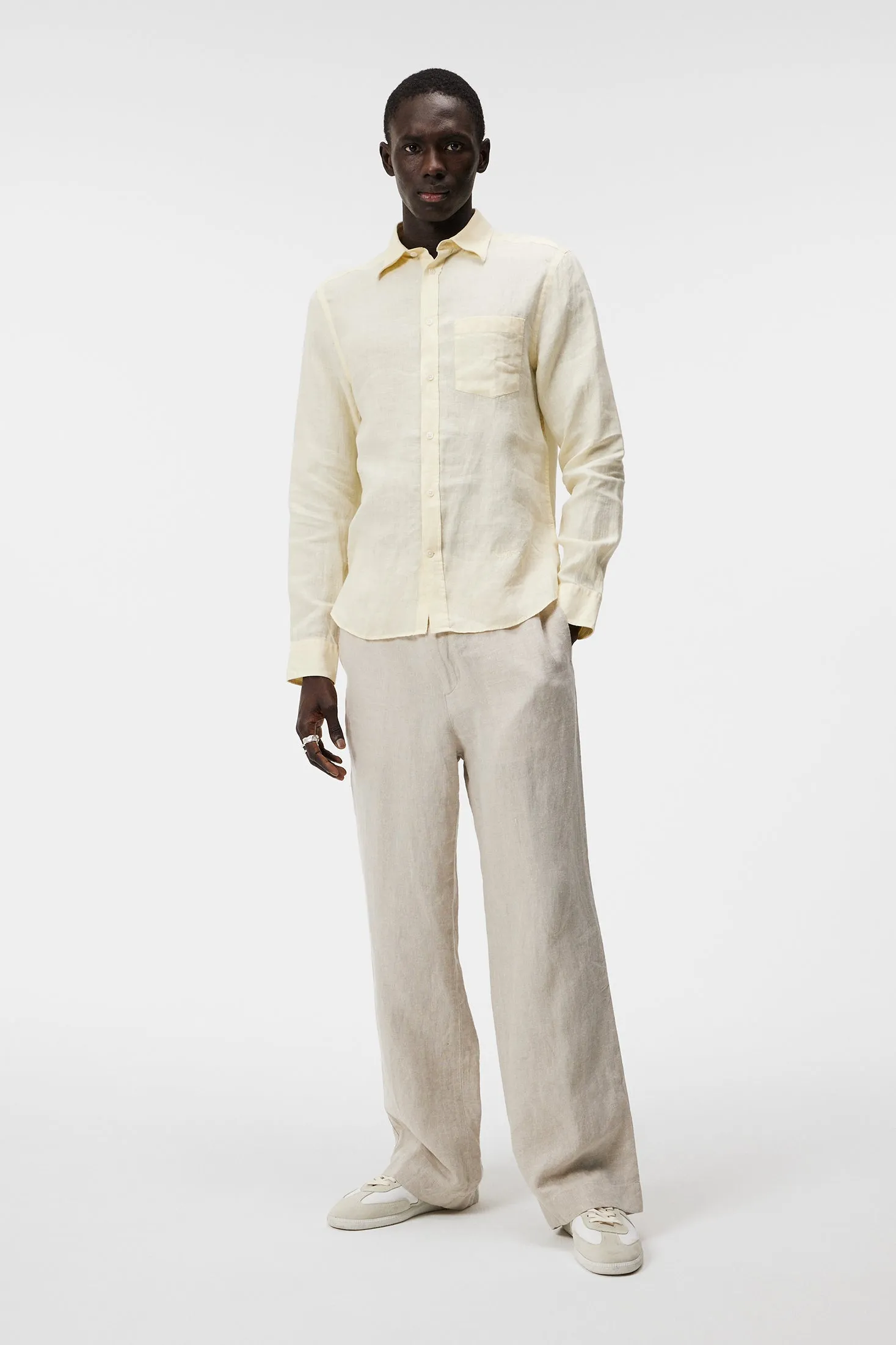 Clean Linen Slim Shirt