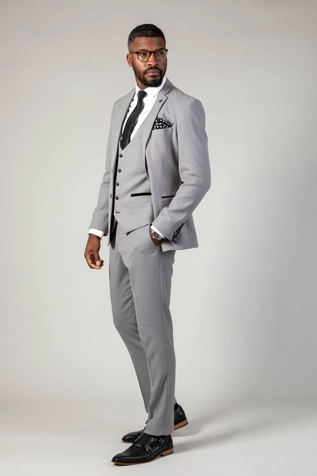 EDWIN - Silver Grey Notch Lapel Three Piece Suit