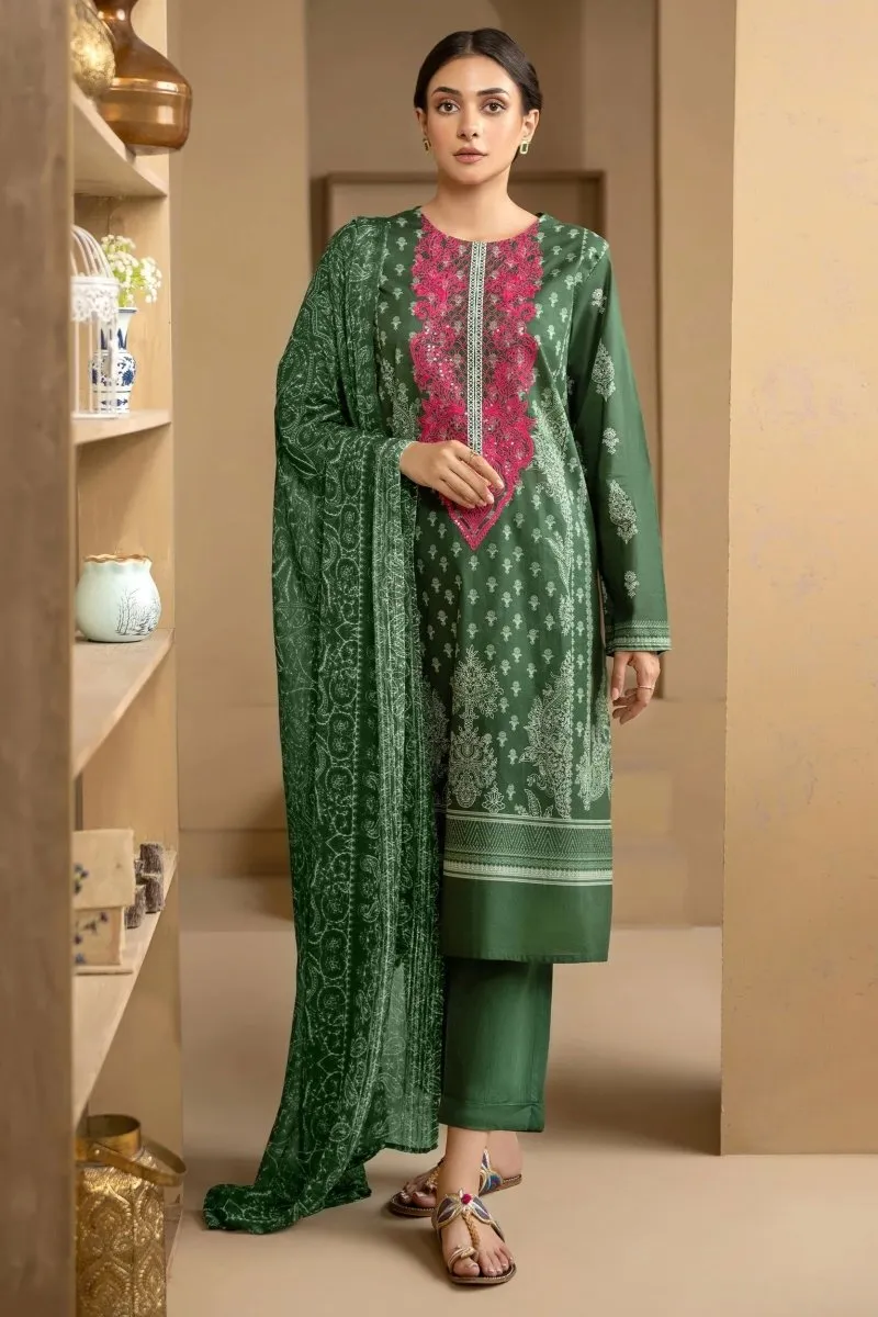 Limelight Embroidered Cambric Pakistani 3 Piece Suit LIM352