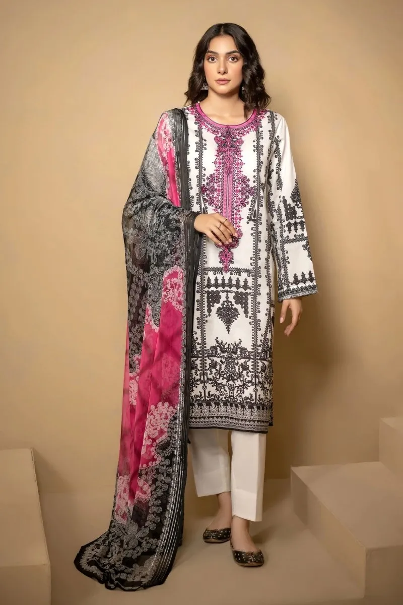 Limelight Embroidered Cambric Pakistani 3 Piece Suit LIM354