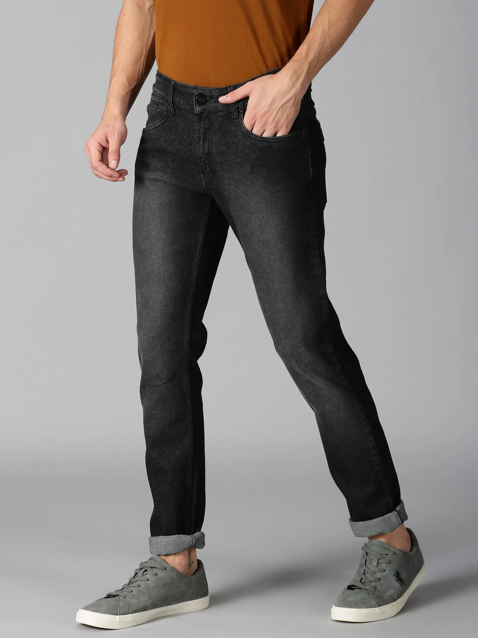 MEN'S BLACK SOLID SLIM FIT JEANS