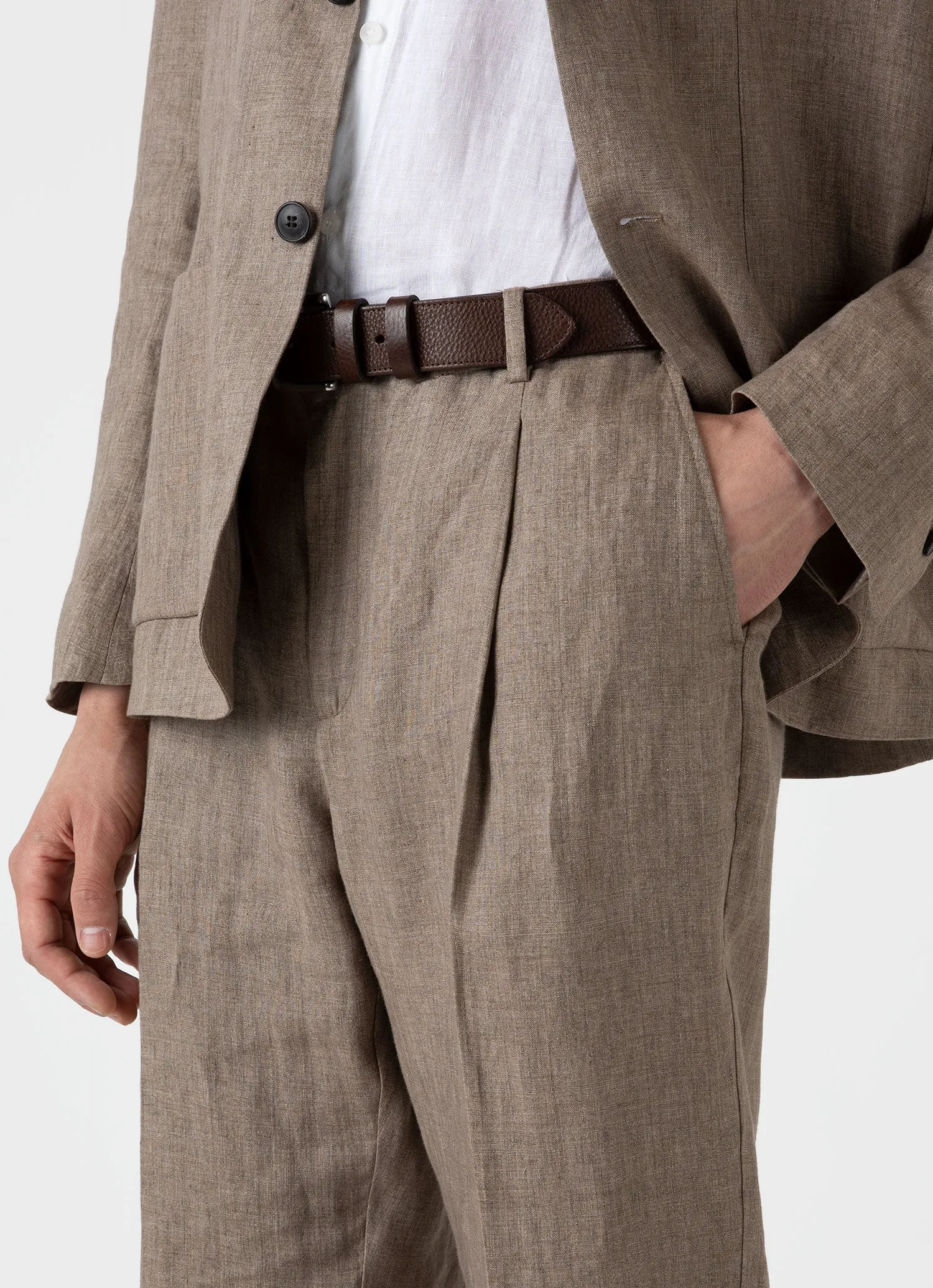 Men's Linen Two-Piece Suit in Dark Sand