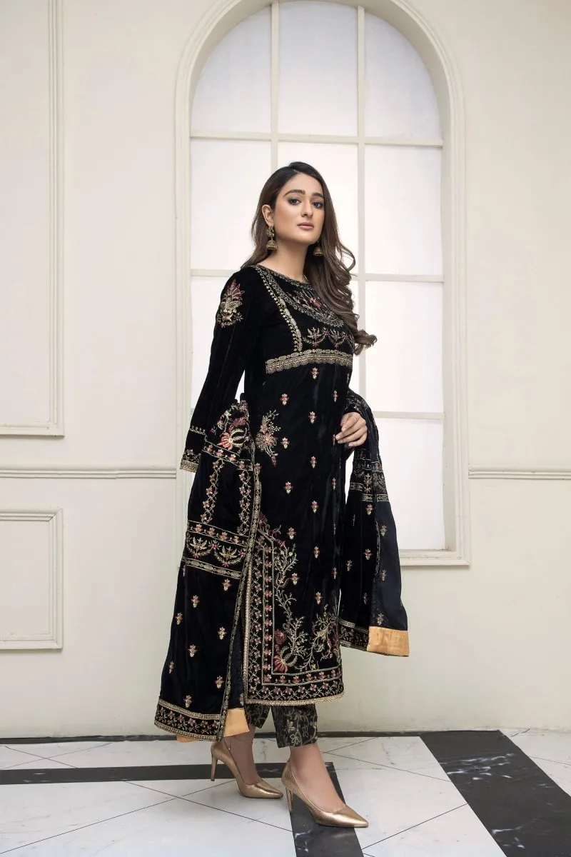 Mihrimah Embroidered Velvet 3 Piece Suit MIH38