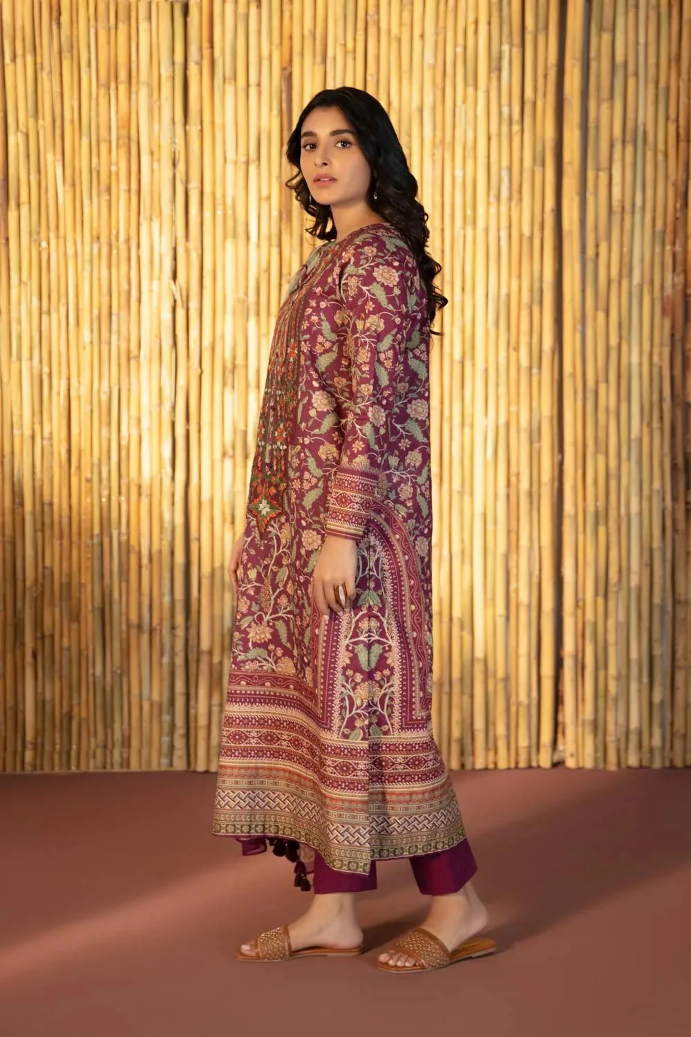 Sapphire Lawn Pakistani 3 Piece Suit SAP83